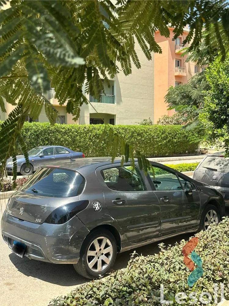 بيجو 308 اوتوماتك مستعملة رمادي داكن موديل 2011