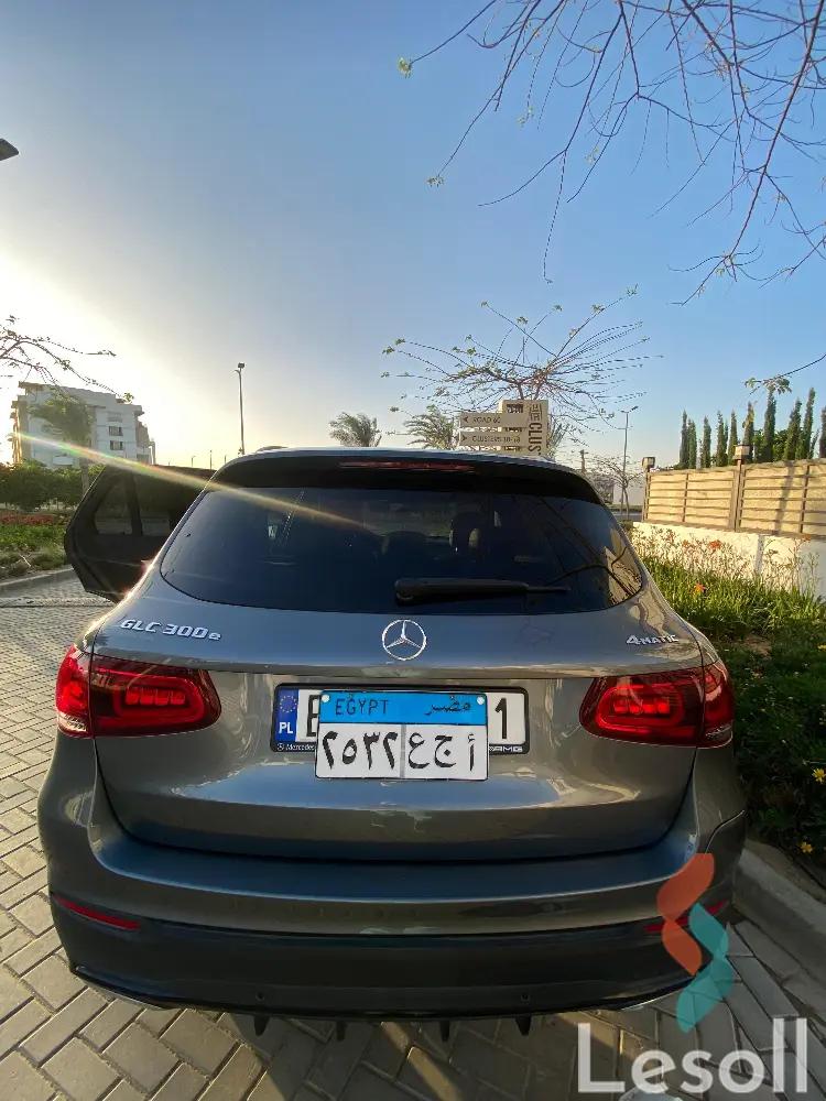 مرسيدس بنز جي ال سي ٣٠٠ اوتوماتك مستعملة فضي موديل 2022