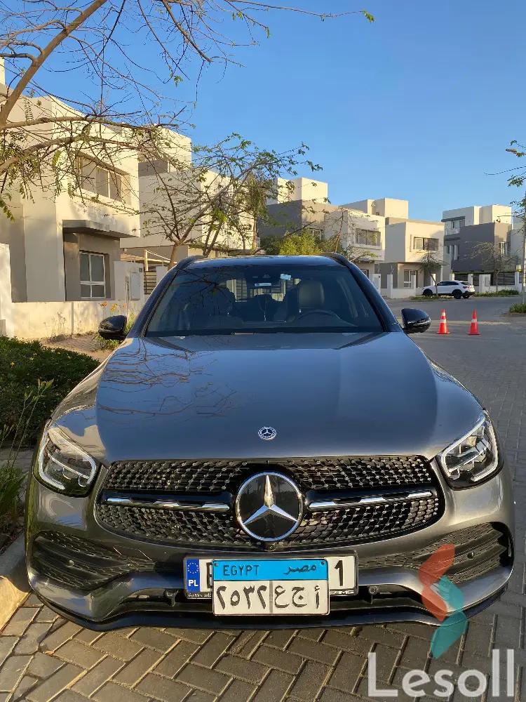 مرسيدس بنز جي ال سي ٣٠٠ اوتوماتك مستعملة فضي موديل 2022