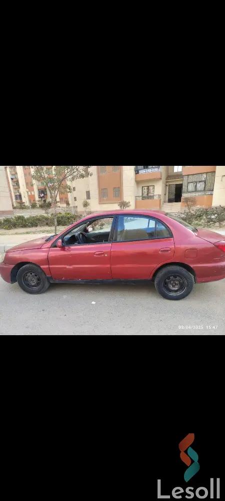 كيا ريو مانيوال مستعملة أحمر موديل 2001