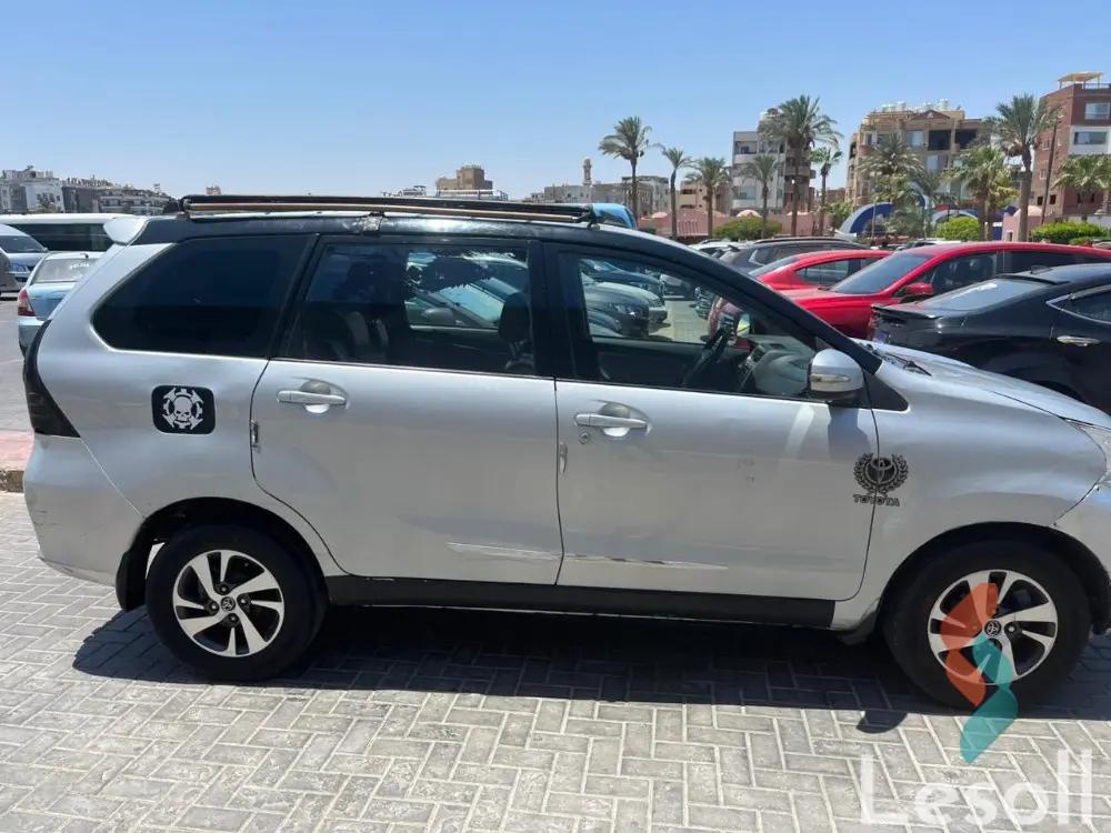 تويوتا فينزا اوتوماتك مستعملة فضي موديل 2016