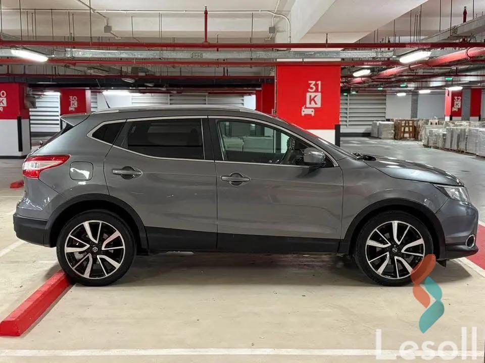 نيسان قشقاي اوتوماتك مستعملة رمادي داكن موديل 2015 - كل الصور