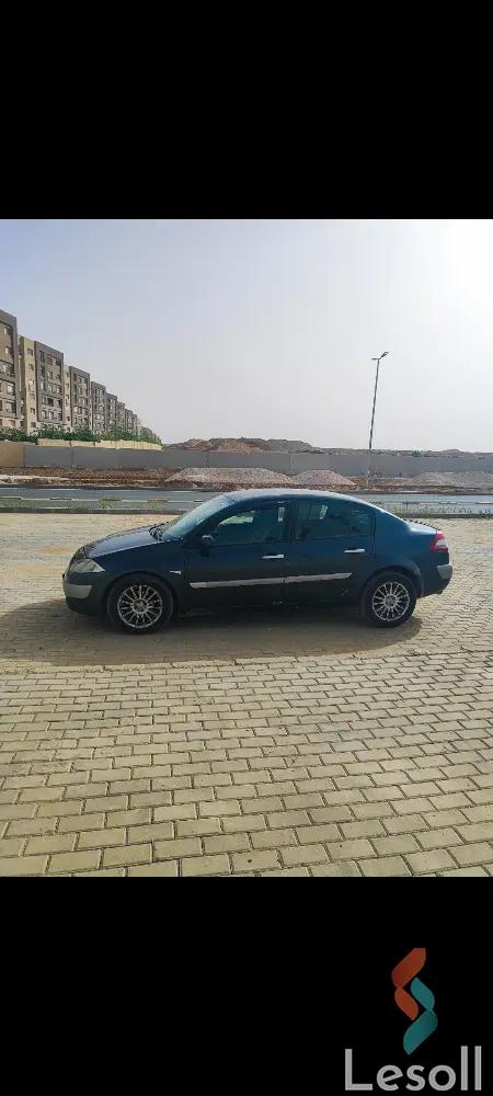 رينو ميجان اوتوماتك مستعملة رمادي داكن موديل 2006