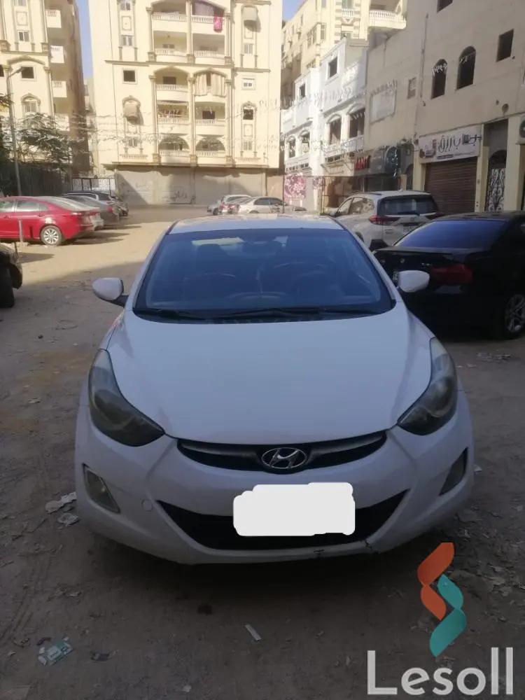 هيونداي إلنترا مانيوال مستعملة أبيض موديل 2012