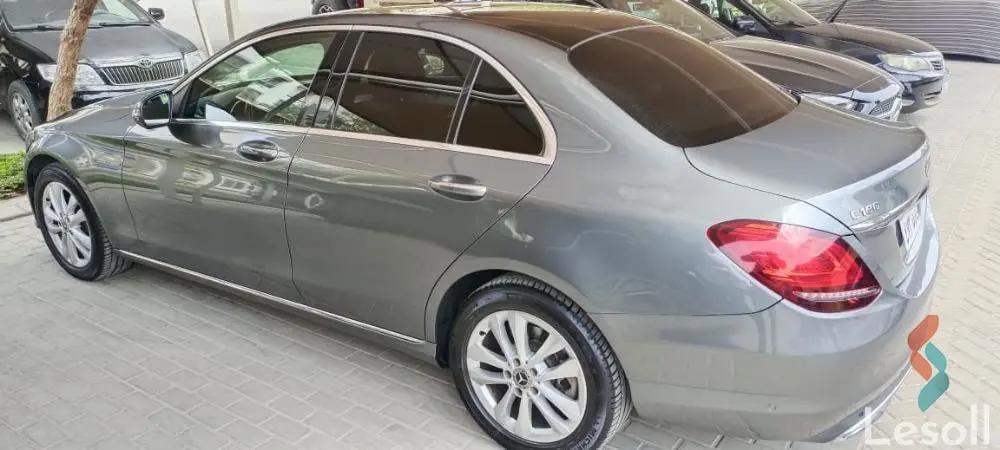 مرسيدس بنز ١٨٠ سي اوتوماتك مستعملة فضي موديل 2019