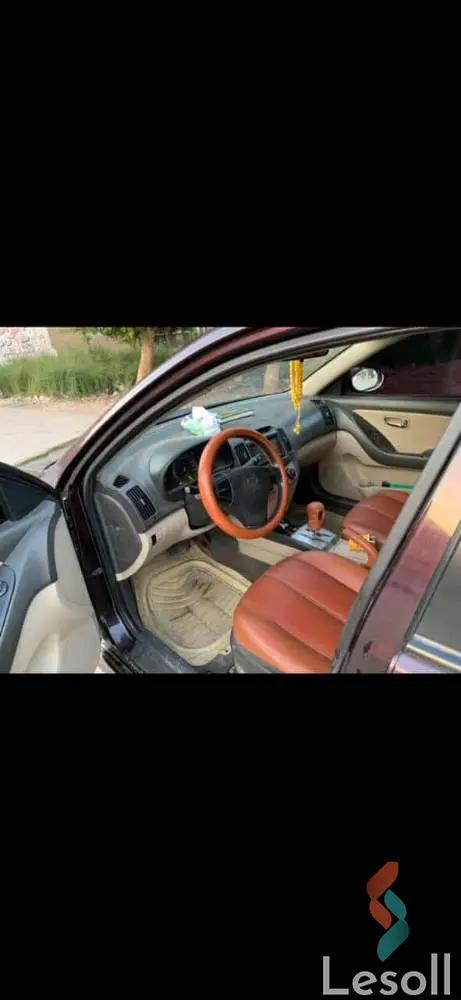 هيونداي إلنترا اوتوماتك مستعملة فضي موديل 2011