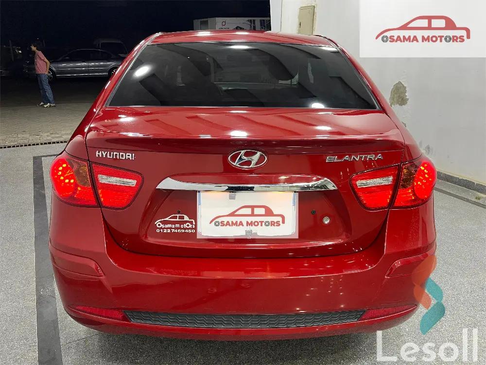 هيونداي إلنترا اوتوماتك مستعملة أحمر موديل 2022
