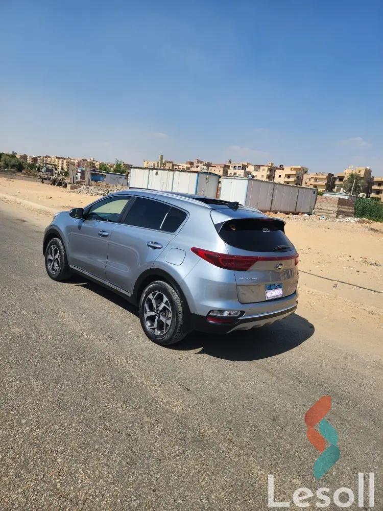 كيا سبورتاج اوتوماتك مستعملة فضي موديل 2021