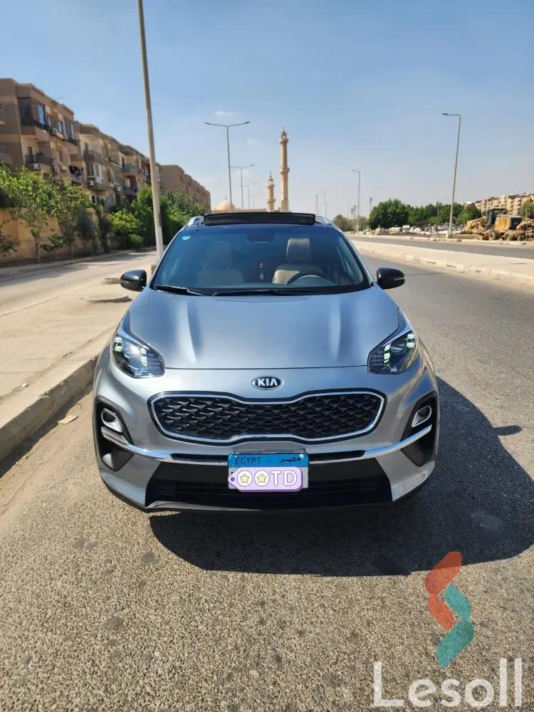 كيا سبورتاج اوتوماتك مستعملة فضي موديل 2021 - كل الصور
