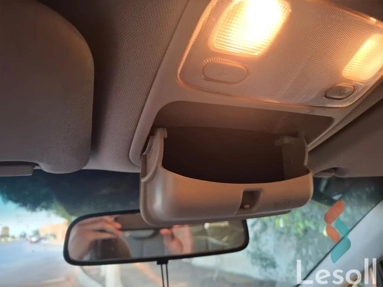 كيا كارينز اوتوماتك مستعملة أسود موديل 2011 - كل الصور