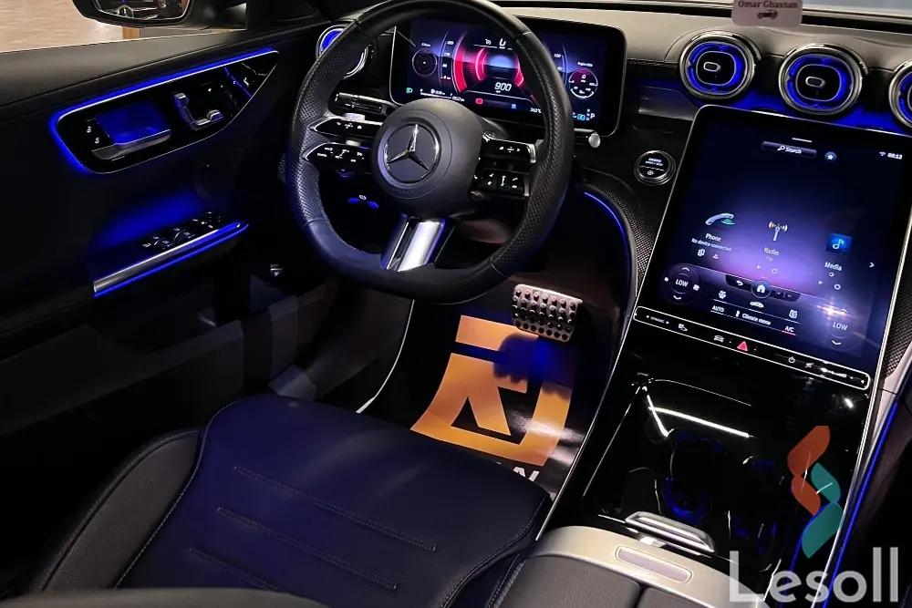 مرسيدس بنز ١٨٠ سي اوتوماتك جديدة أسود موديل 2025