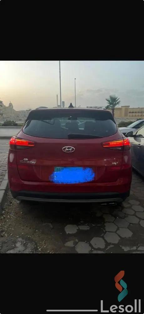 هيونداي توسان اوتوماتك مستعملة أحمر موديل 2019