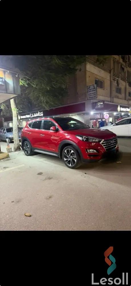 هيونداي توسان اوتوماتك مستعملة أحمر موديل 2019