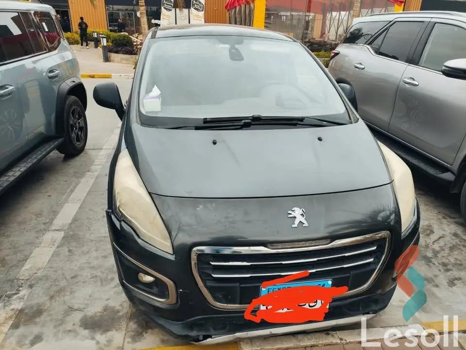 بيجو 3008 اوتوماتك مستعملة فضي موديل 2015