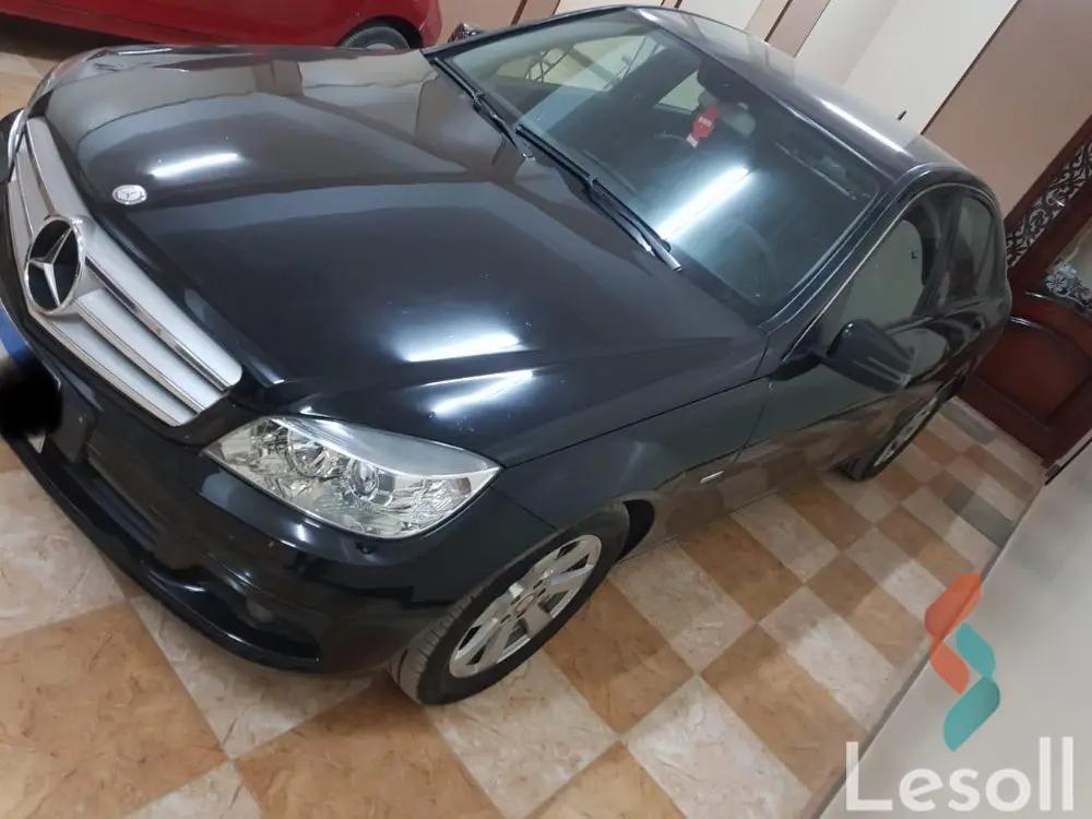 مرسيدس بنز ١٨٠ سي اوتوماتك مستعملة أسود موديل 2010