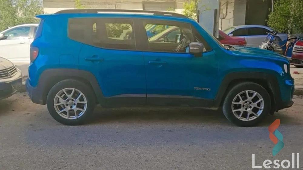 جيب رينيجيد اوتوماتك مستعملة أزرق سماوي موديل 2021