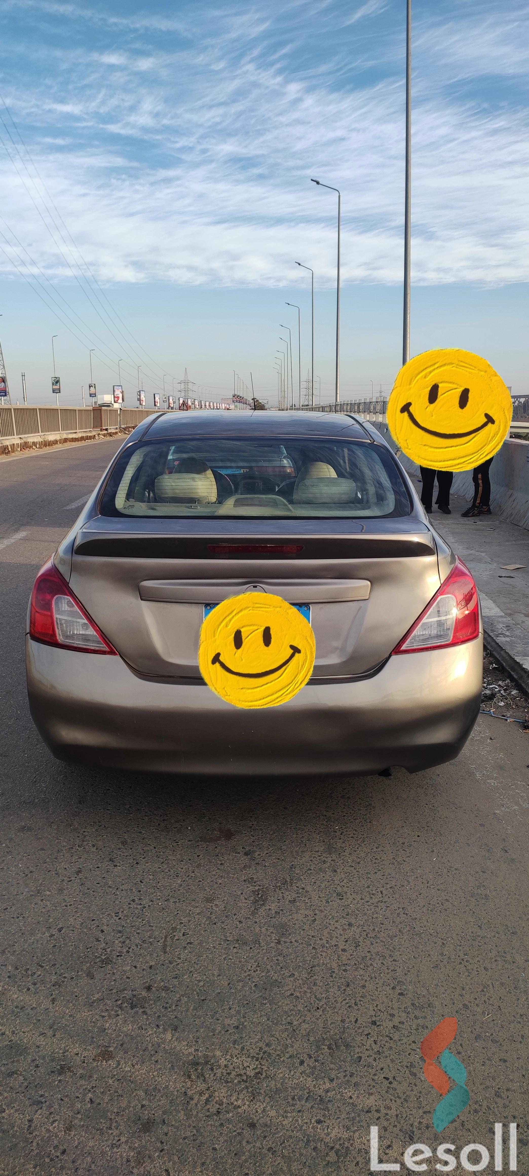 نيسان صني اوتوماتك مستعملة فضي موديل 2015 - صورة 4