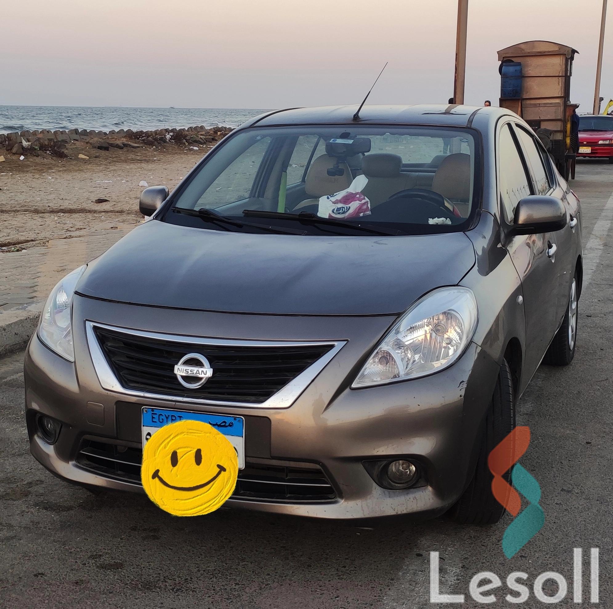 نيسان صني اوتوماتك مستعملة فضي موديل 2015 - الصورة الرئيسية