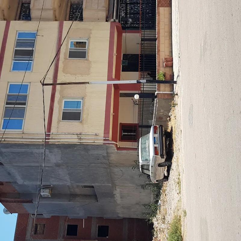 شقة للبيع بمساحة 160 متر و 3 غرف في كفر الدوار البحيرة