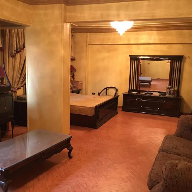 شقة للبيع بمساحة 240 متر و غرفتان في العمرانية الجيزة