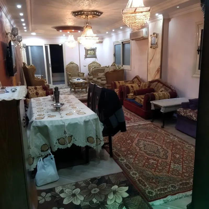 شقة للبيع بمساحة 175 متر و 3 غرف في الهرم الجيزة