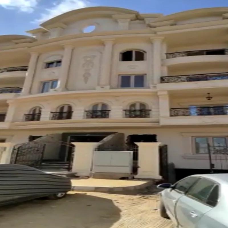 Apartment for sale with an data.area 165 meters and 3 data.rooms in  Cheikh Zayed Giza  - Image 4