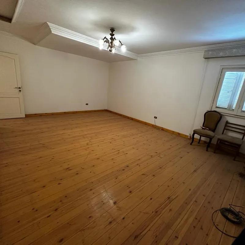 Apartment for sale with an data.area 300 meters and 5 data.rooms in   Giza  - Image 3