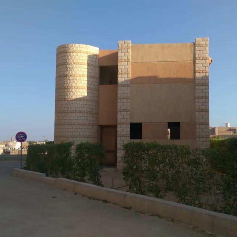 فيلا للبيع بمساحة 315 متر و 3 غرف في عتاقة السويس