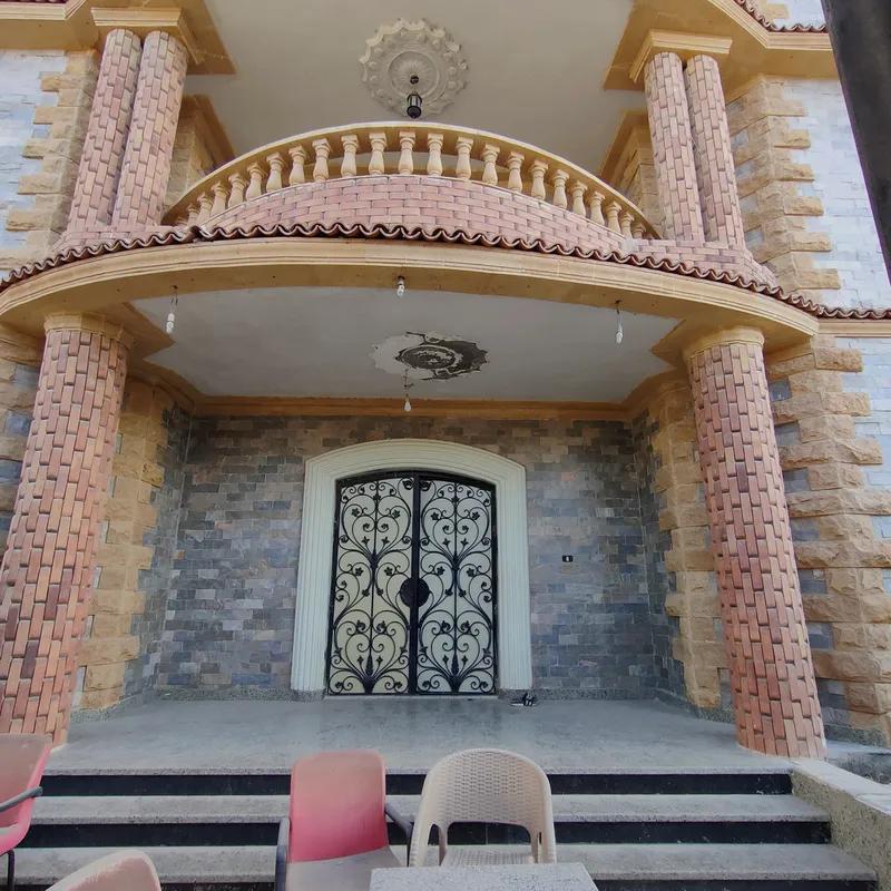 Villa for sale with an data.area 820 meters and 8 data.rooms in   Sharkia 