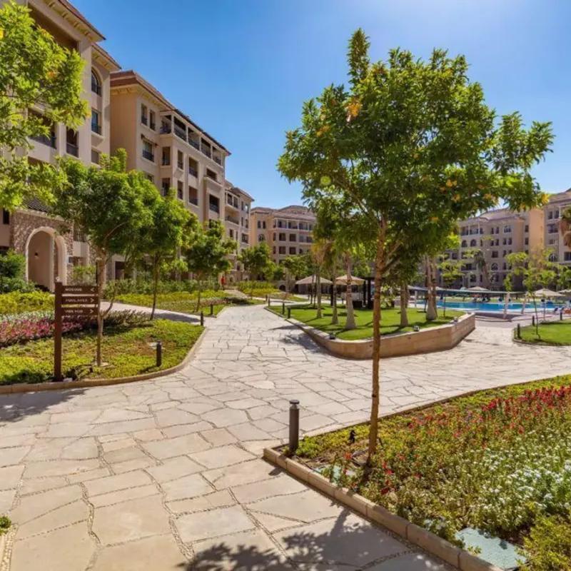 شقة للبيع بمساحة 157 متر و غرفتان في التجمع الخامس القاهرة