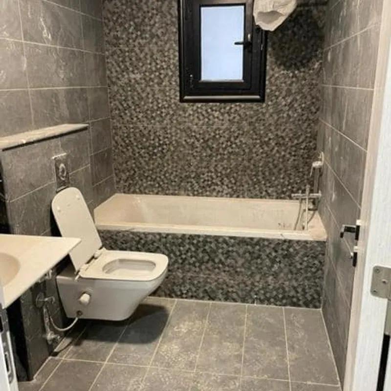 Apartment for sale with an data.area 143 meters and 3 data.rooms in Cairo - Image 3