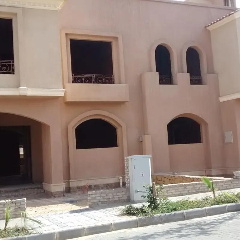 Townhouse for sale with an data.area 246 meters and 3 data.rooms in   Cairo  - Image 3