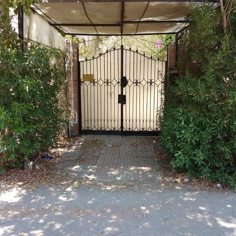 فيلا للبيع بمساحة 340 متر و 4 غرف في  القاهرة