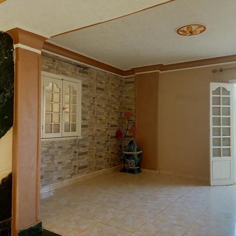 شقة للبيع بمساحة 140 متر و غرفتان في الظاهر القاهرة