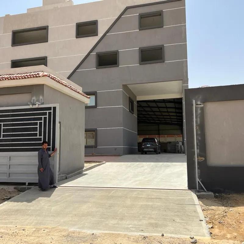 Factory for sale with an area of 3200 meters in  Cairo 