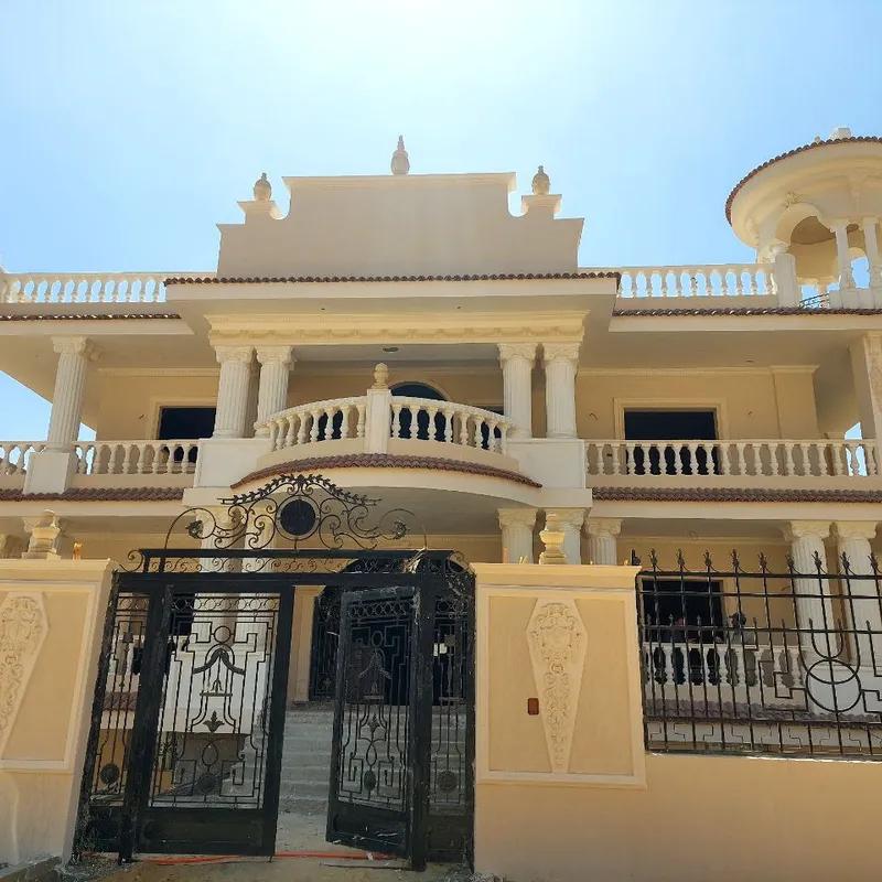 فيلا للبيع بمساحة 1,000 متر و 5 غرف في  القاهرة