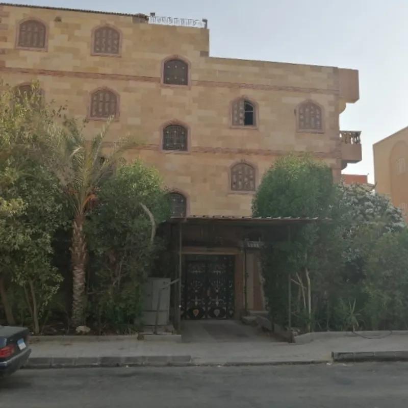 Villa for sale with an data.area 450 meters and 3 data.rooms in  Helwan Cairo 