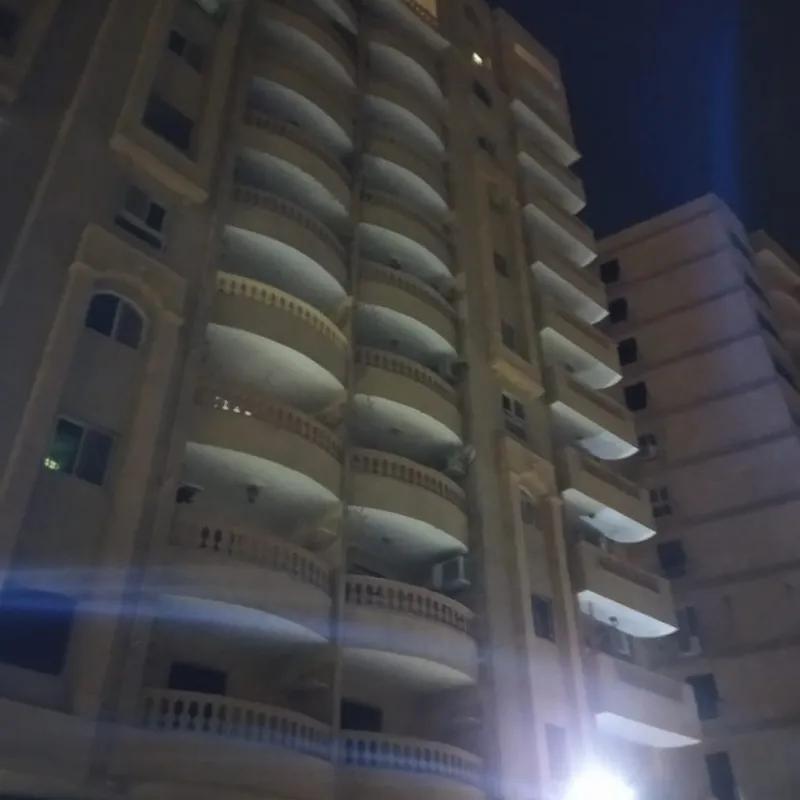 شقة للبيع بمساحة 185 متر و 3 غرف في حلوان القاهرة