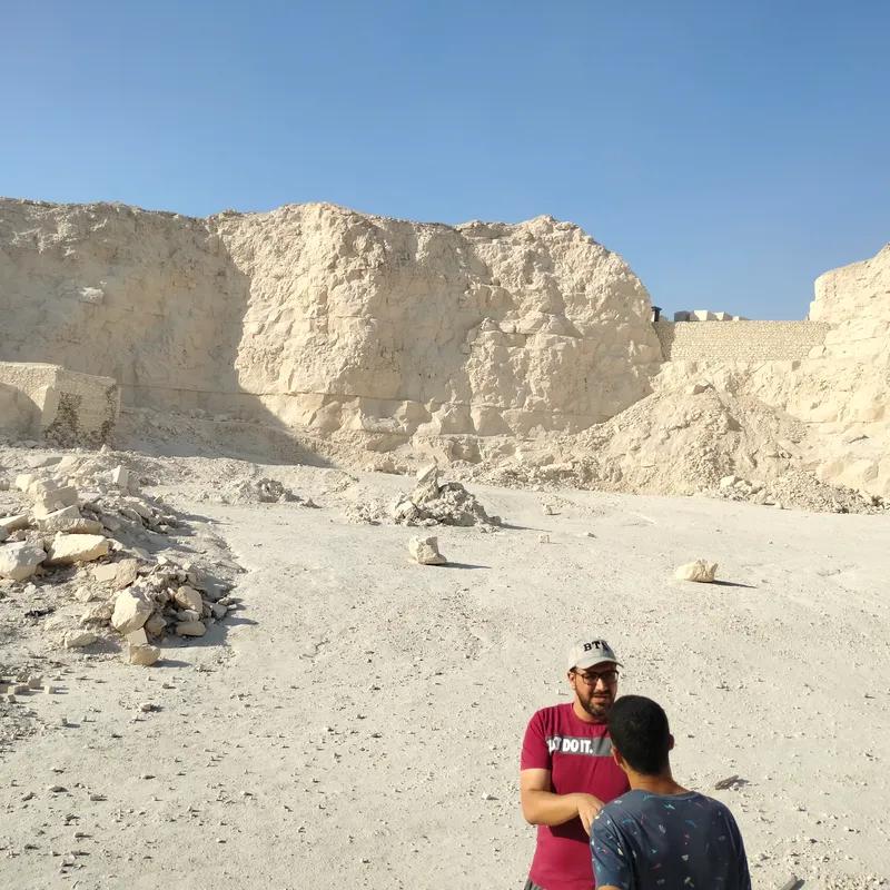 ارض مبانى للبيع بمساحة 15000 متر في طره القاهرة 