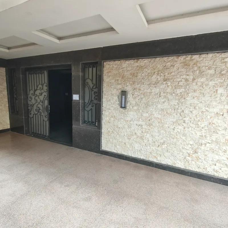 Apartment for sale with an data.area 250 meters and 3 data.rooms in   Cairo  - Image 3