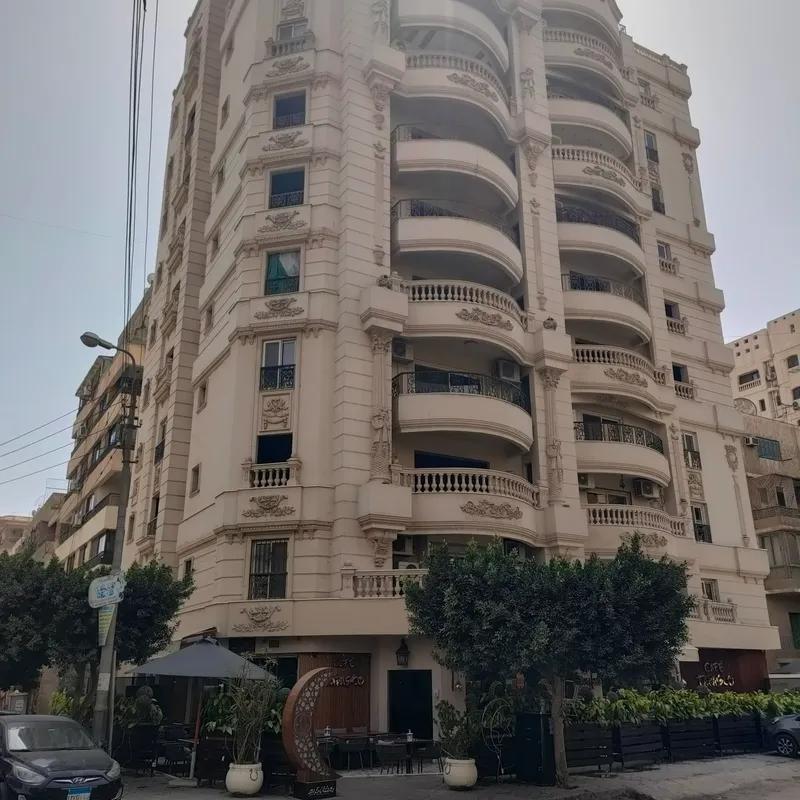 Apartment for sale with an data.area 250 meters and 3 data.rooms in   Cairo  - Main Image