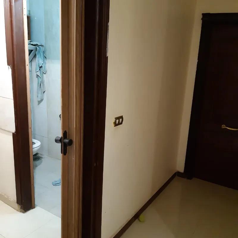 مستودع للبيع بمساحة 585 متر في القاهرة 