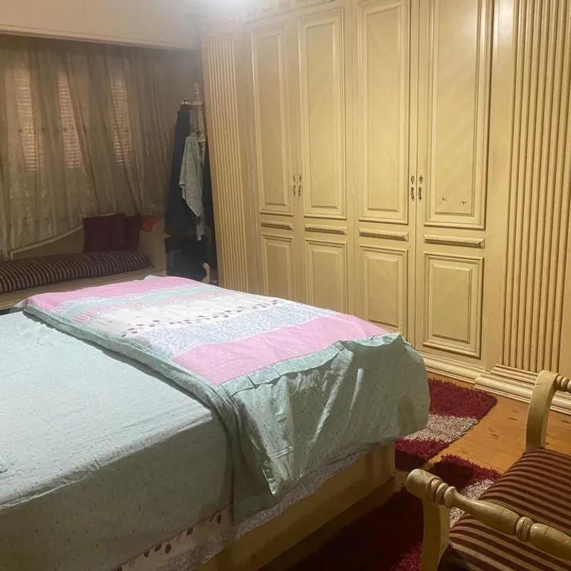 شقة للبيع بمساحة 175 متر و 5 غرف في مدينة نصر القاهرة - صورة 3