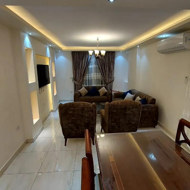 شقة للبيع بمساحة 250 متر و 4 غرف في مدينة نصر القاهرة