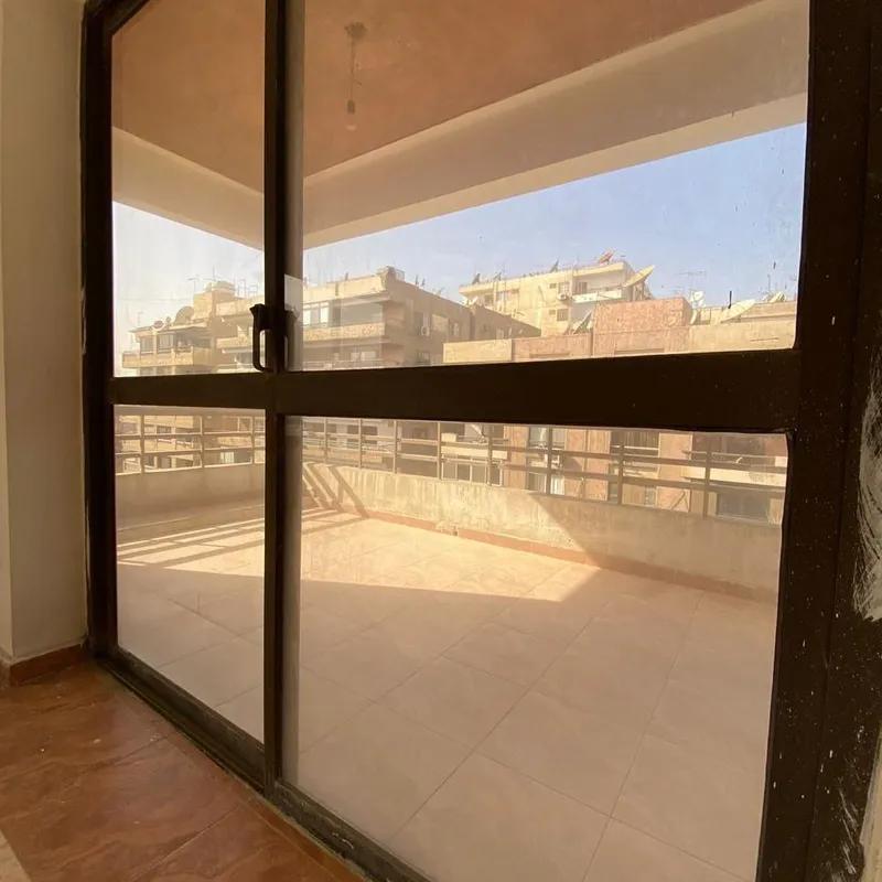 شقة للبيع بمساحة 275 متر و 4 غرف في مدينة نصر القاهرة - صورة 4