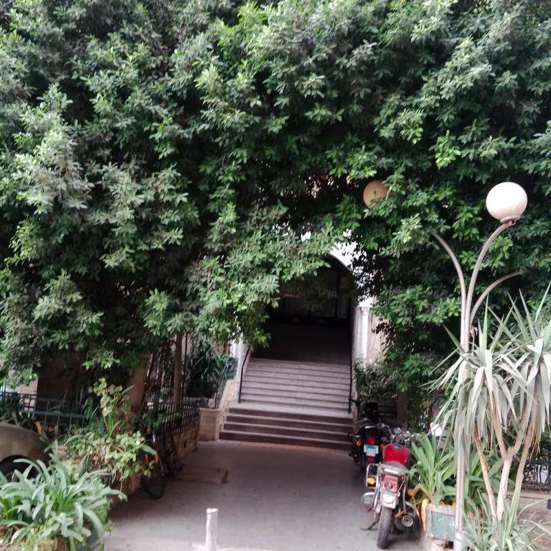 شقة للبيع بمساحة 107 متر و غرفتان في مدينة نصر القاهرة