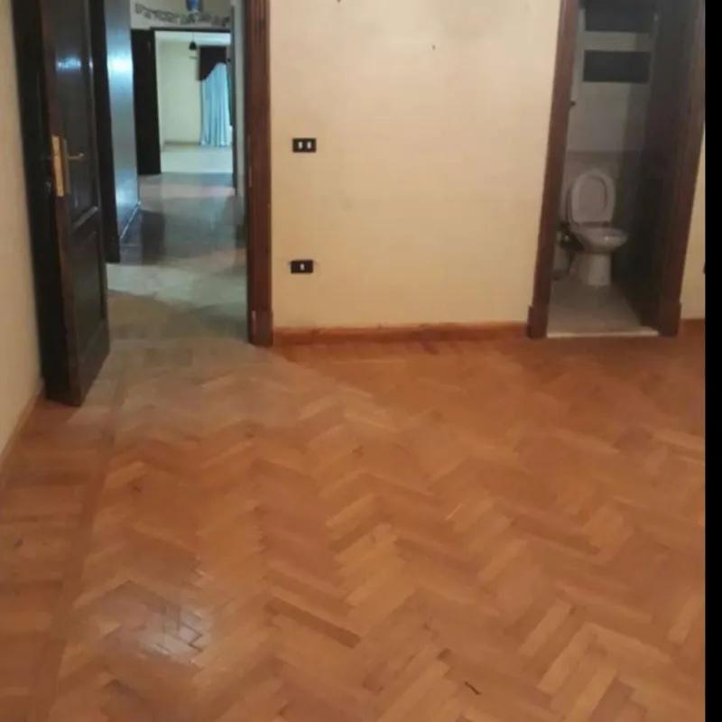 شقة للبيع بمساحة 220 متر و 4 غرف في مدينة نصر القاهرة - صورة 3