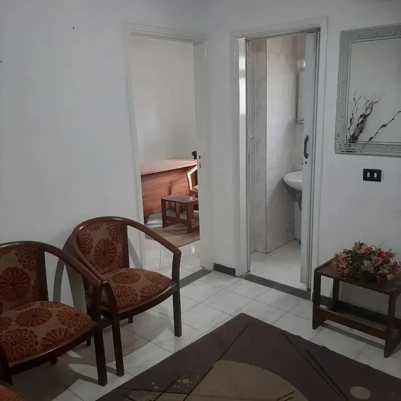 عياده للبيع بمساحة 35 متر في القاهرة 