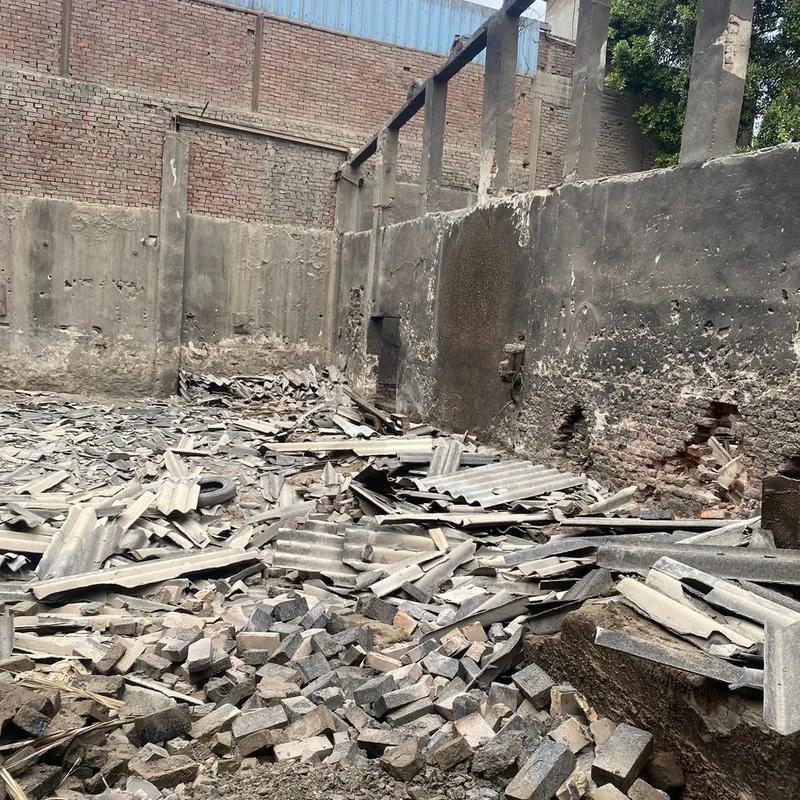 Land building for sale with an area of 663 meters in  Cairo  - Image 4