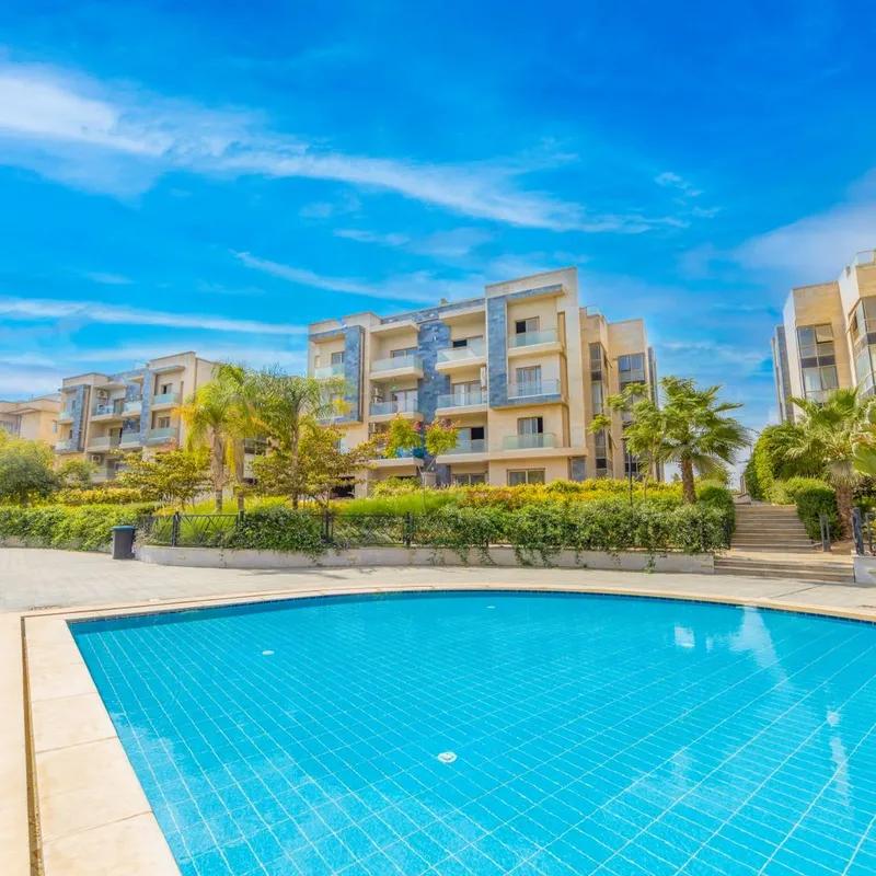 شقة للبيع بمساحة 200 متر و غرفتان في التجمع الخامس القاهرة - كل الصور